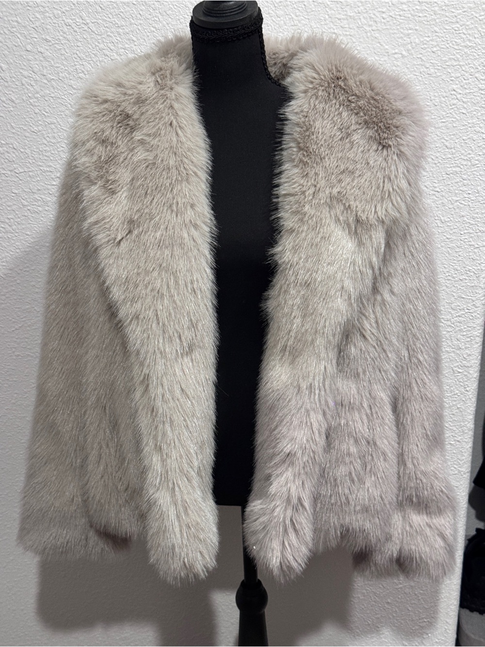Express Women's Light Gray Faux Fur Coat with Plush Collar NWT